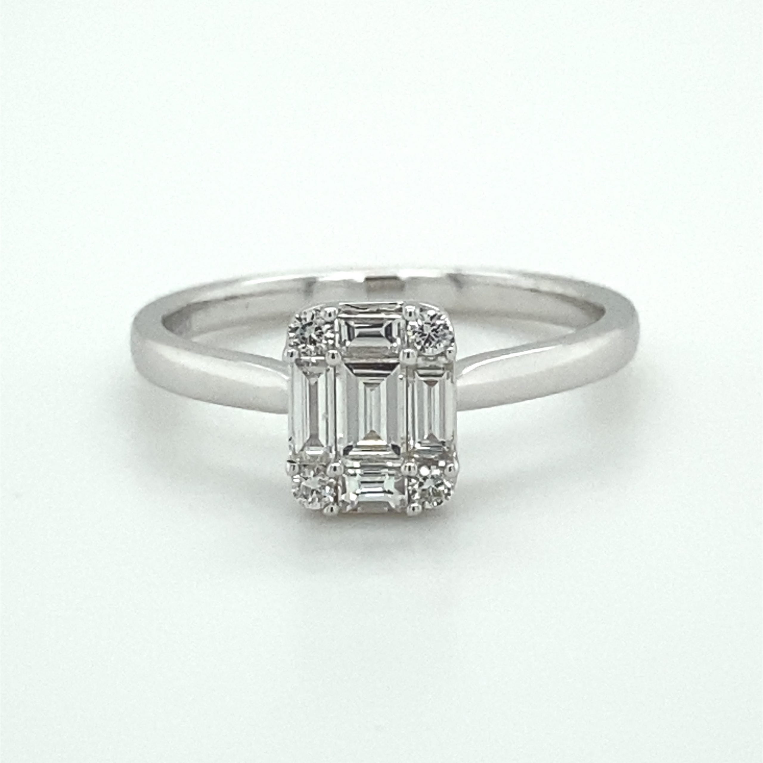 18ct White Gold Emerald Cut Solitaire Shape With Baguettes Diamond Ring ...